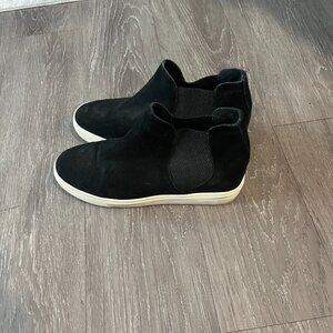 Steve Madden Black High Top Suede Sneakers